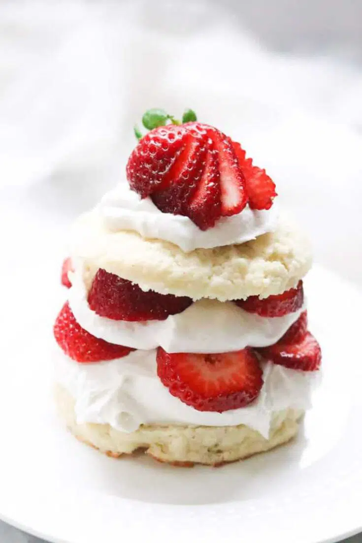 03 vegan strawberry shortcake