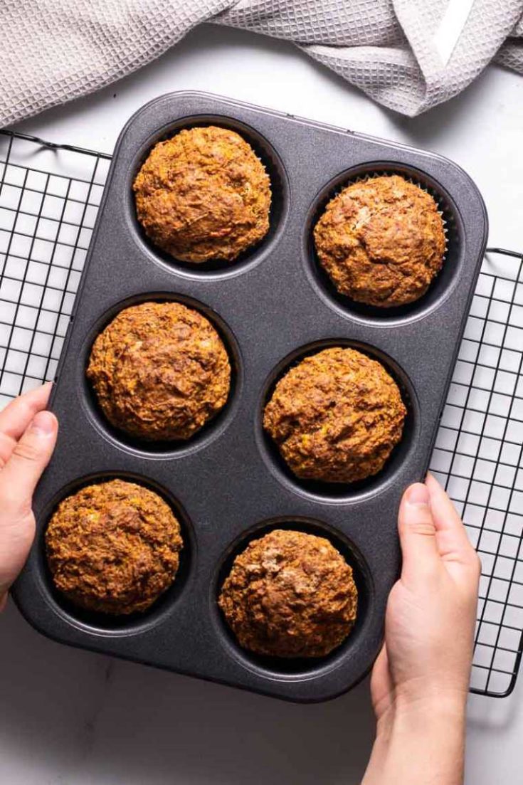 04 low carb carrot cake muffins