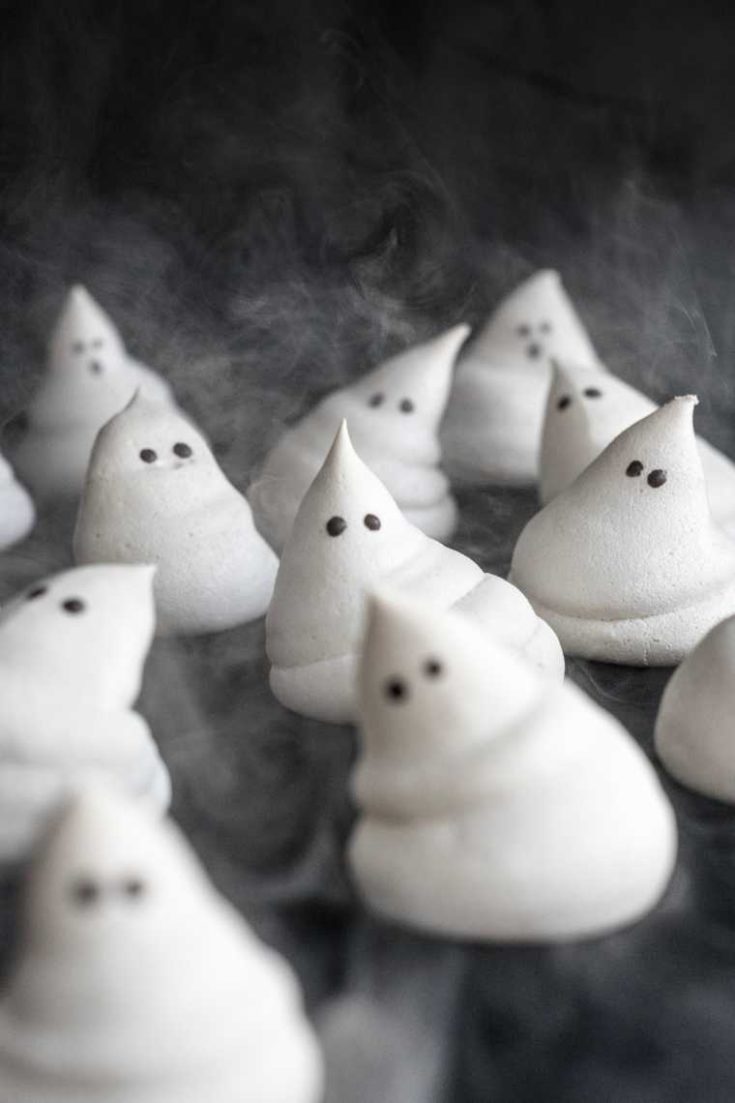 08 meringue ghosts vegan halloween treats