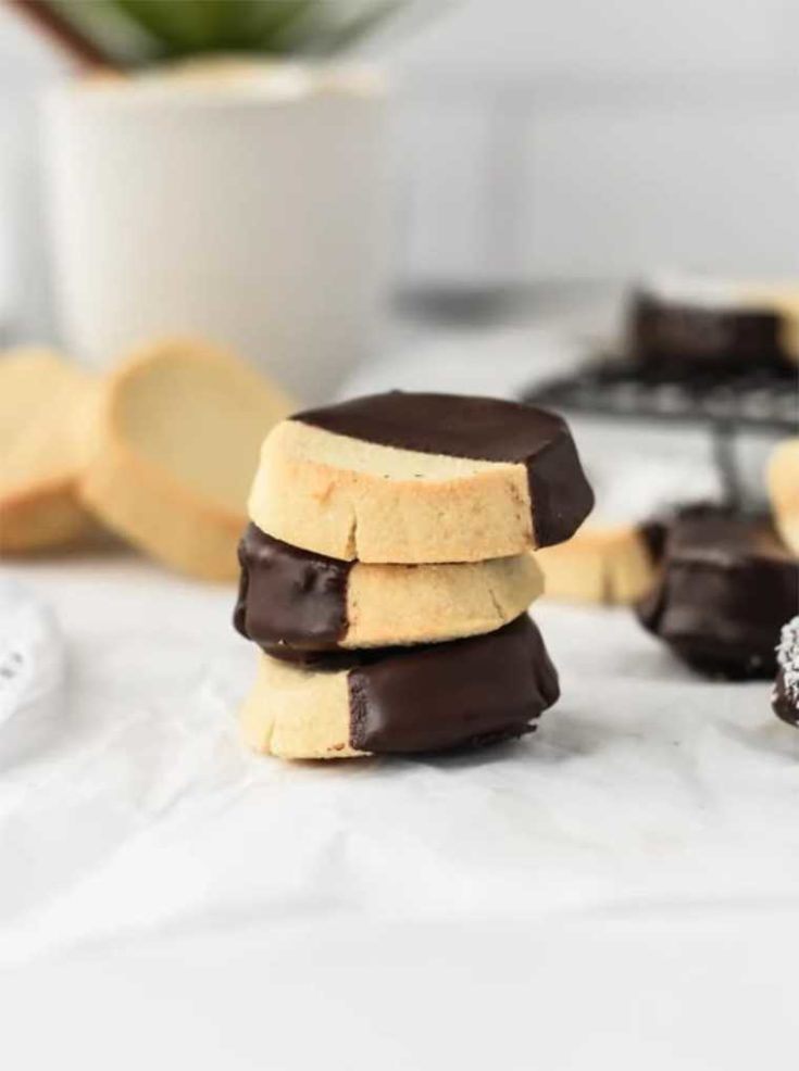 12 shortbread cookies made with coconut flour