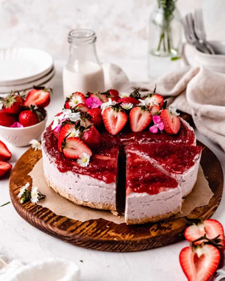 12 vegan strawberry cheesecake