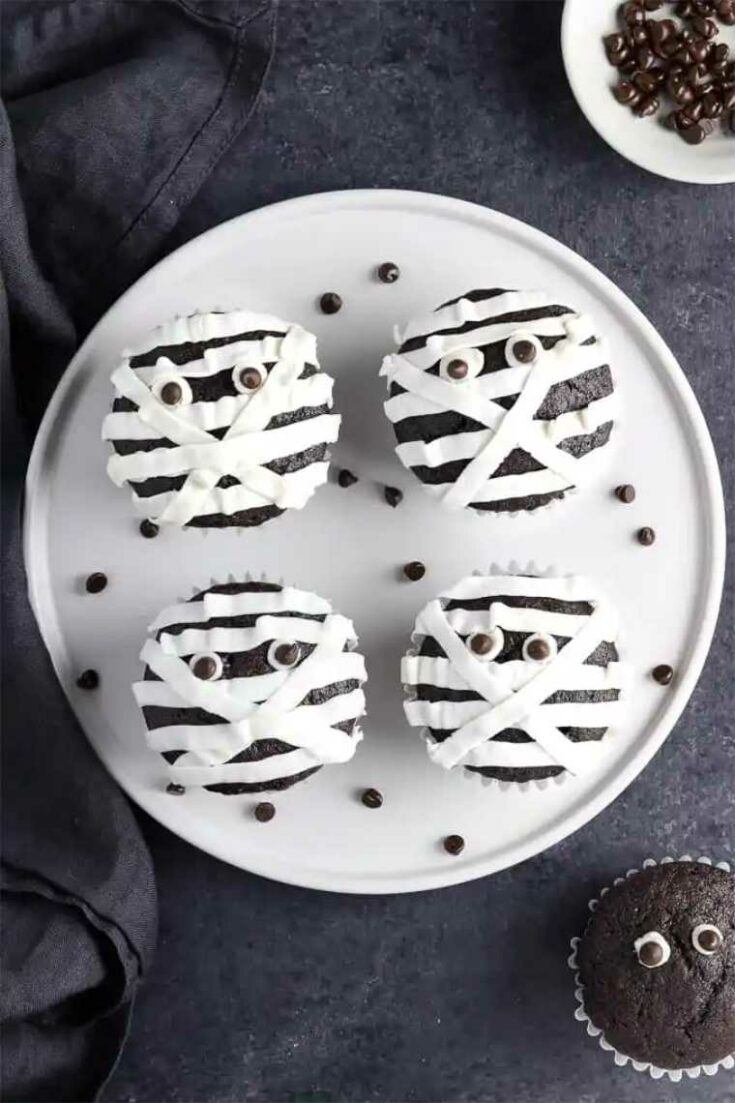 14 vegan mummy cupcakes