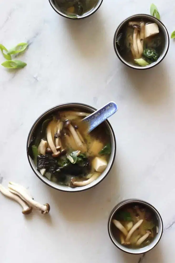 16 Miso Soup in Bowls