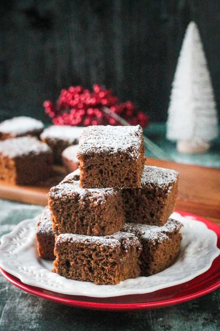 19 x vegan gingerbread cake