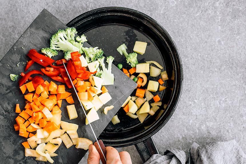 How to Use a Roasting Pan for Vegetables: A Complete Guide
