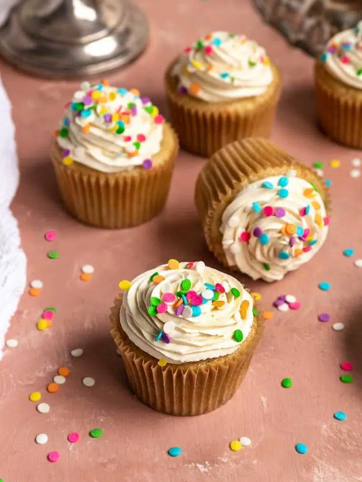 26 vegan funfetti cupcakes