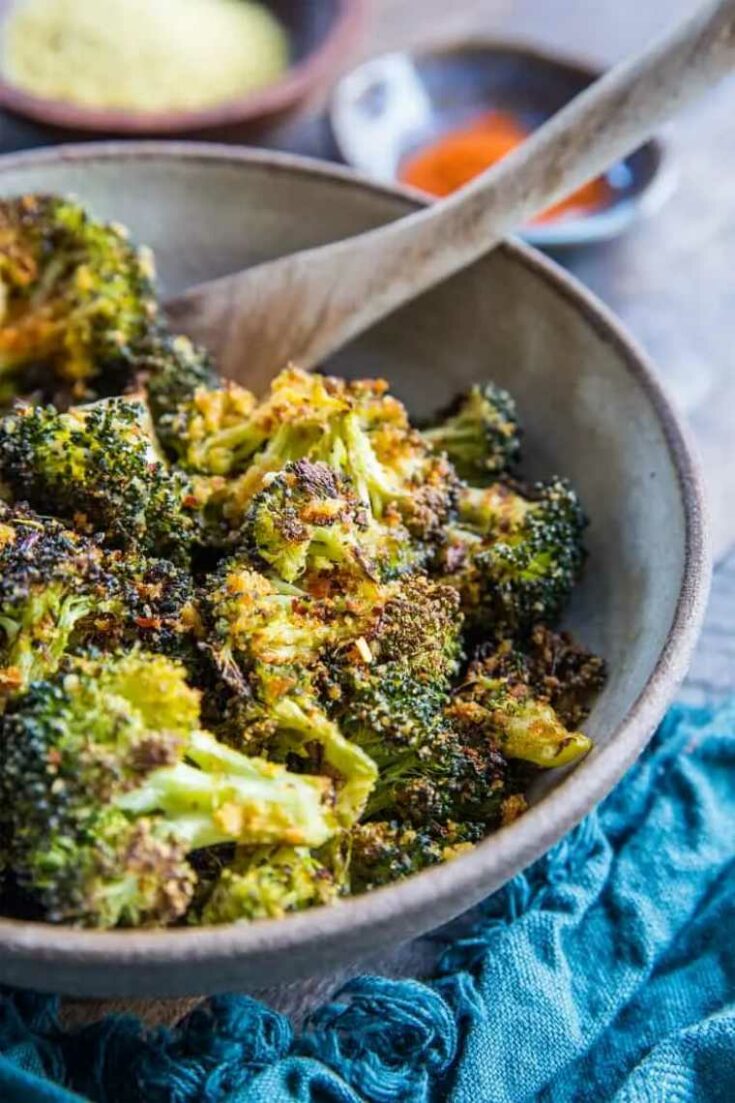 Cheesy vegan crispy broccoli nuggets