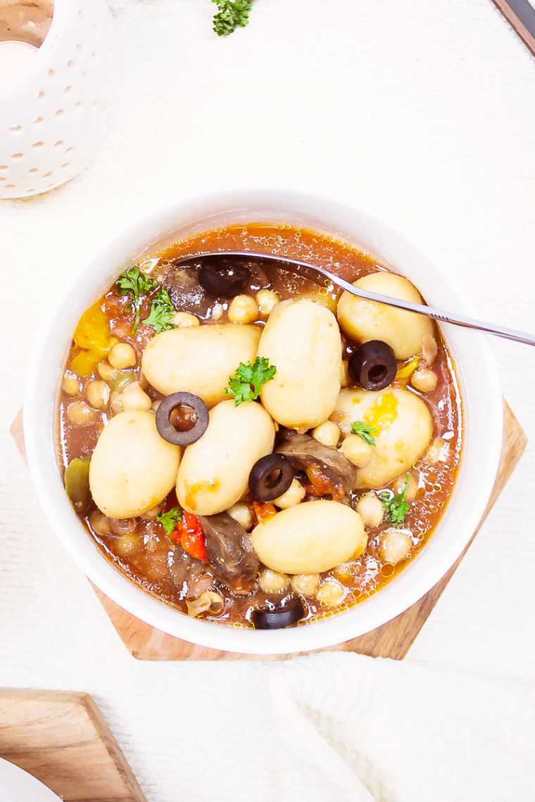 Chickpea Cacciatore with Potatoes