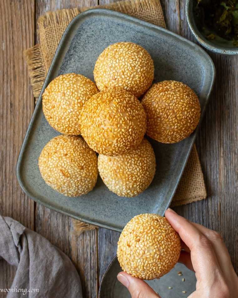 Crispy Sesame Balls Jian Dui