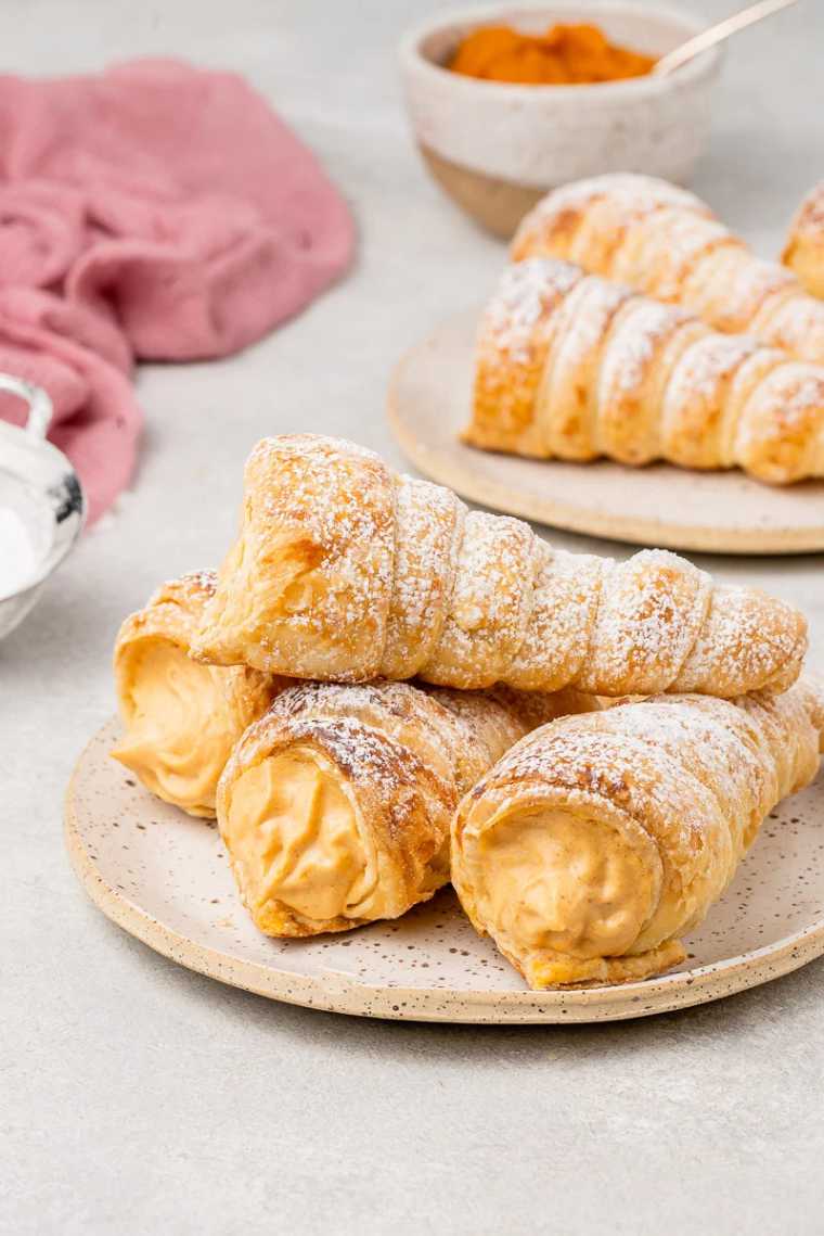 Easy Pumpkin Cream Horns