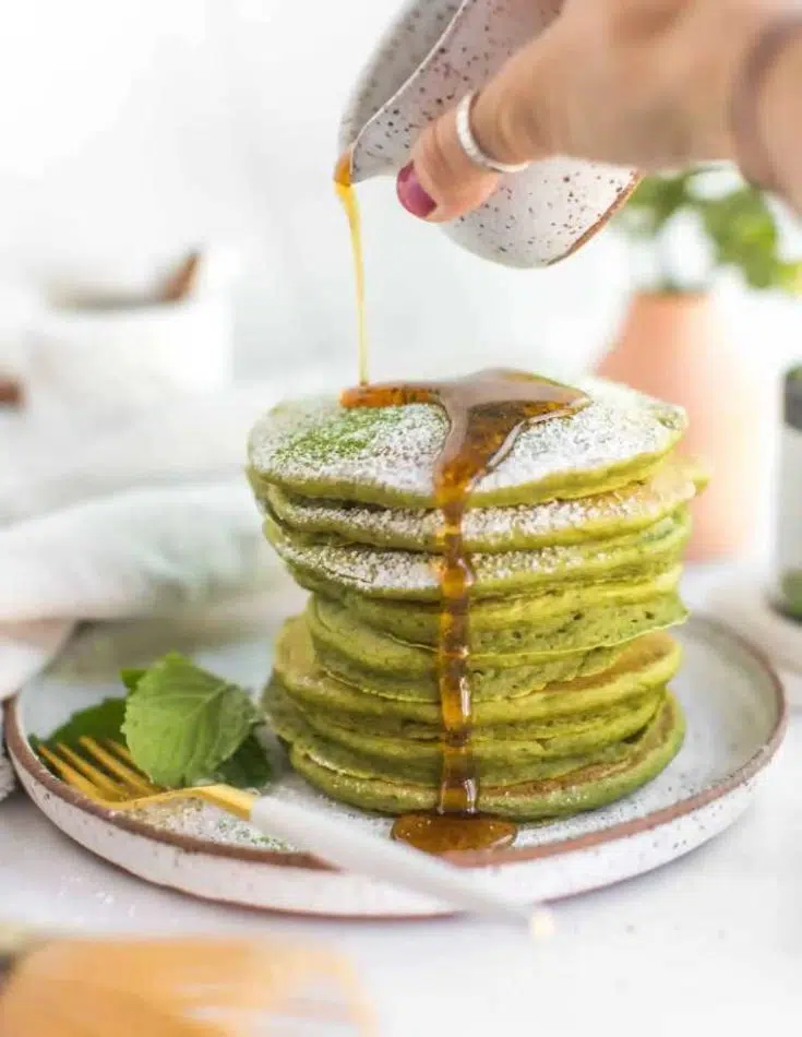 Green Vegan Matcha Pancakes