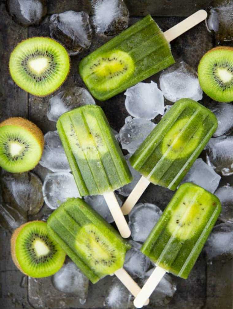 Healthy Popsicles with Kiwi Pineapple