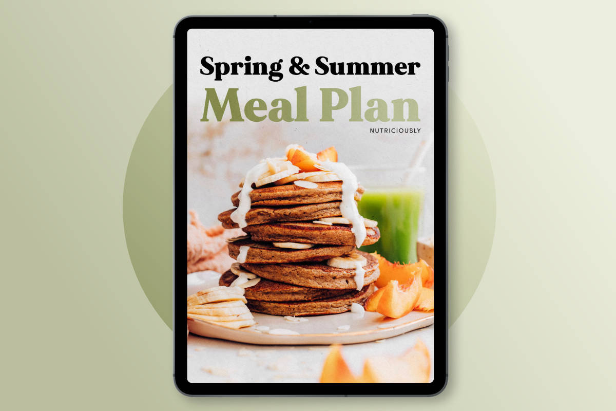 Spring Summer Meal Plan on green backdrop with circle