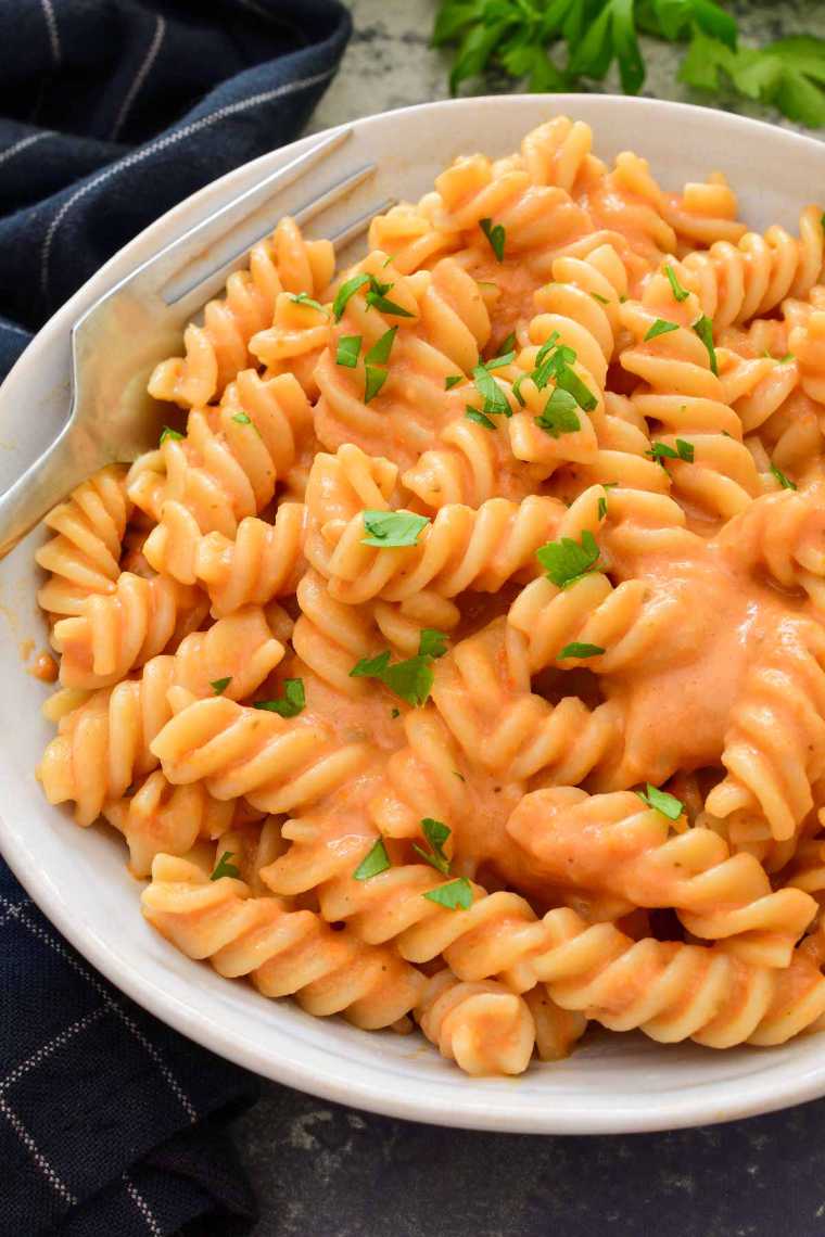 creamy vegan pasta picture