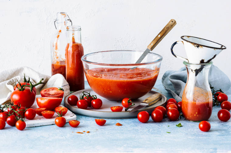 preparing tomato sauce or chutney