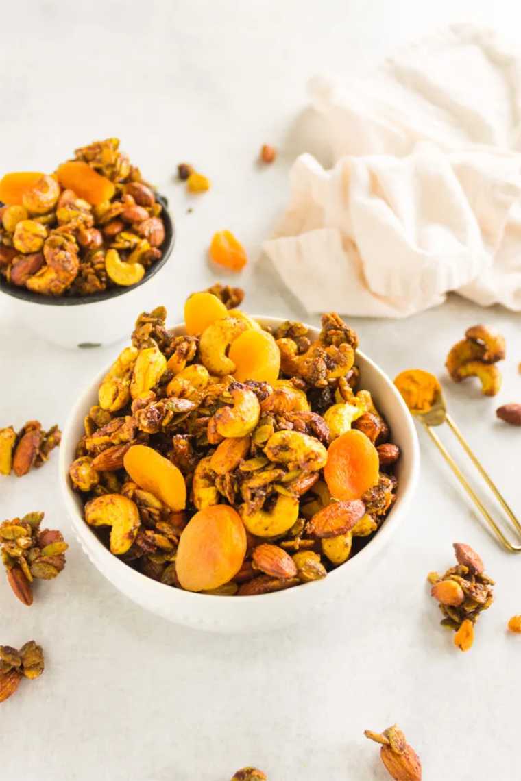 slow cooker curried trail mix